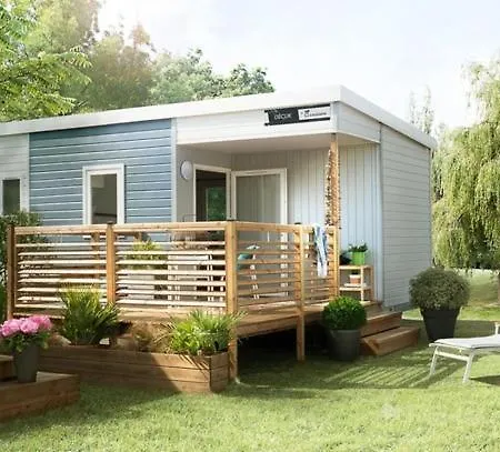 Campsite Camping Sunissim Cote Plage By Locatour Saint-Jean-de-Monts